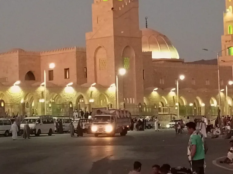 رغم تعديل الطرق الصوفية لموعده...انطلاق الاحتفالات الشعبية بمولد " الشاذلي" والليلة الختامية يوم "عرفة"