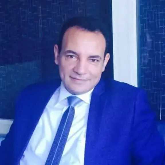 السياحة والفنادق