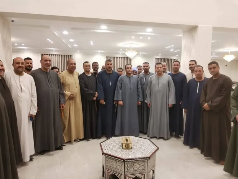 عبداللطيف أبوالشيخ يبدأ جولة الإعادة بدار السلام بسوهاج بزيارة "السمان وعكري" ويؤكد : كلنا اخوة "