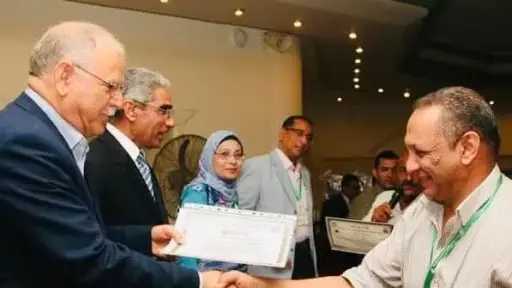 الجامعات والمدارس